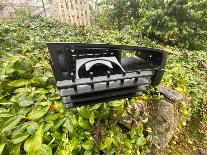 VW Golf MK3 Cupholder