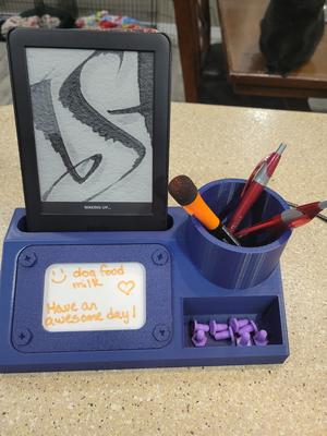 Handy Desk Station
