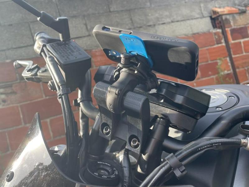 Support QuadLock MT-07