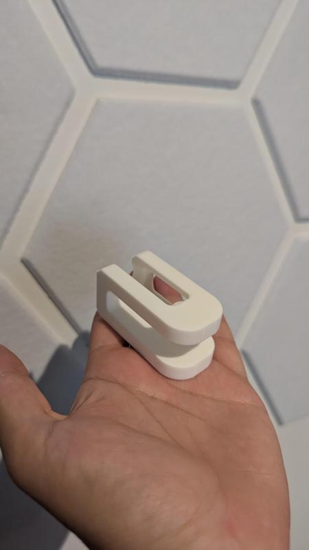 GravityHanger-Hang it-drop it-let gravity lock it
