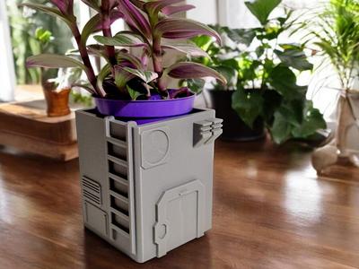 Sci-fi Bunker Pen Holder/Vase