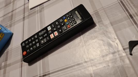 Stable holder for Samsung TV Remote BN59-01323A