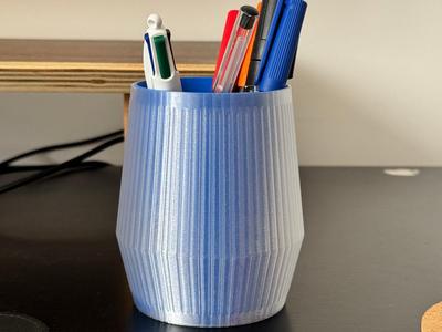 Pen holder