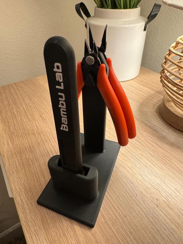 Bambu Scraper & Pliers Holder.