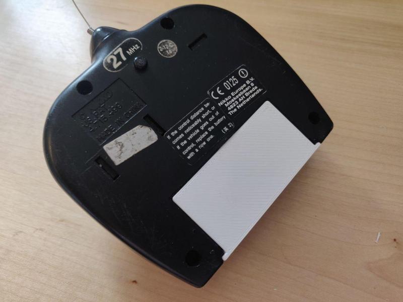 Battery cover for older Nikko remote