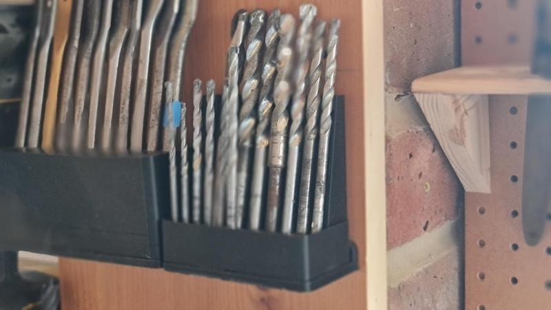 Gridfinity 2×1 Vertical Drill Bit Holder(1).stl