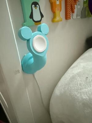 Apple Watch wall charger Mickey./ Apple watch ładowarka na ścianę Mickey.