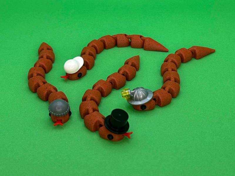 Articulated Hat Snake – LEGOS-Compatible