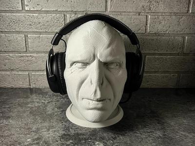 Headphone Stand – Lord Voldemort bust