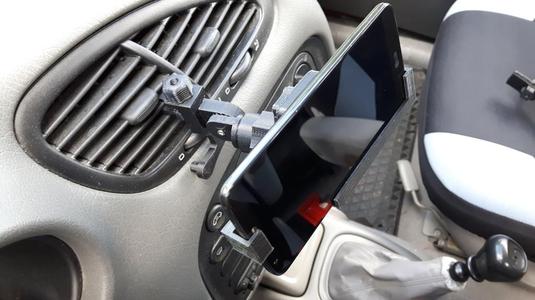 Smartphone Holder / Mount (for cars)