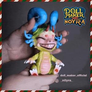 Dragon toy: flexy little dragon