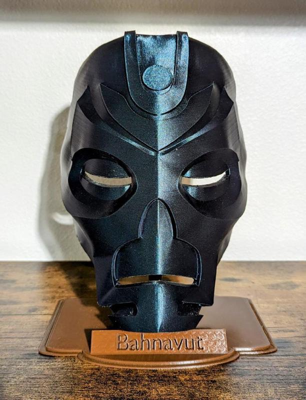 Wearable Skyrim Dragon Priest Mask with stand
