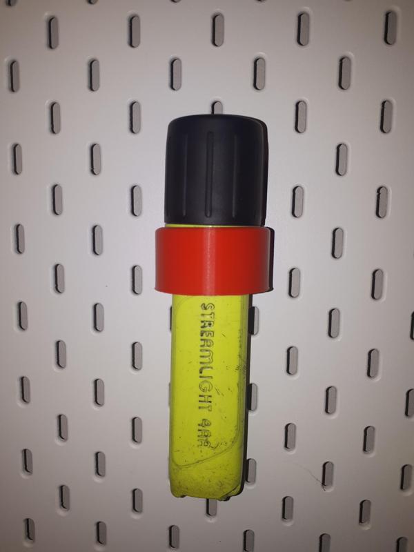 Streamlight 4AA Skadis Mount
