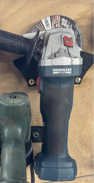  grinder wall mount