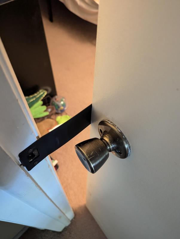 Cat / Dog Door Latch