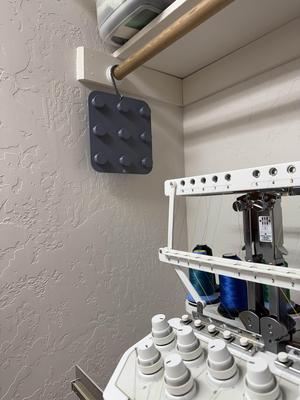 Robison-Anton Thread Holder