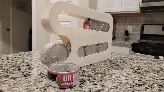 5.50oz Cat Food Can Dispenser
