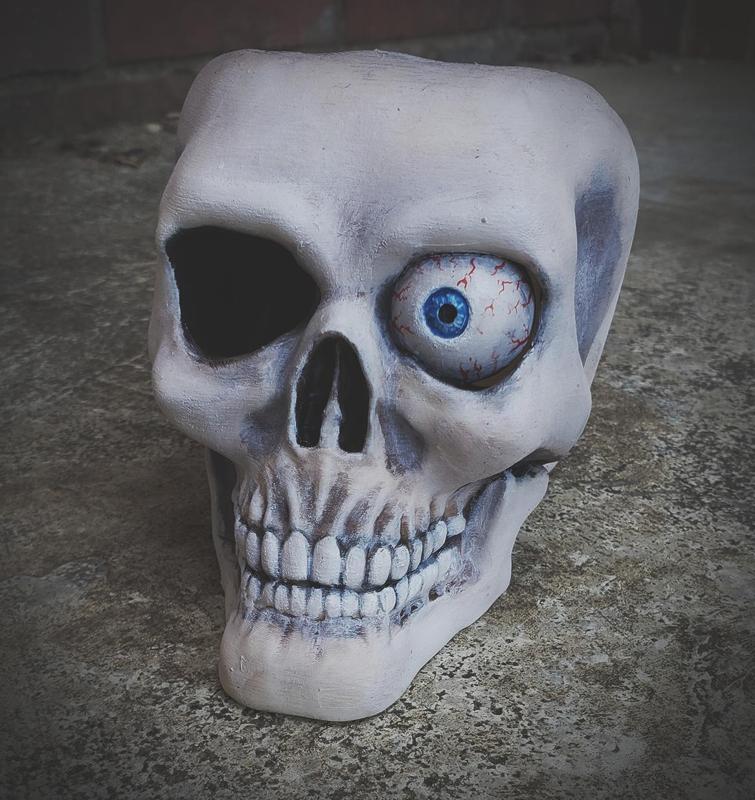 Skull Ash Tray By Pretzel Prints