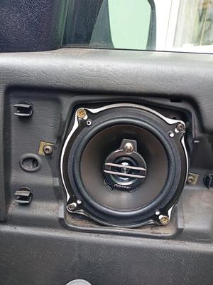 Volvo 850 speaker adapter
