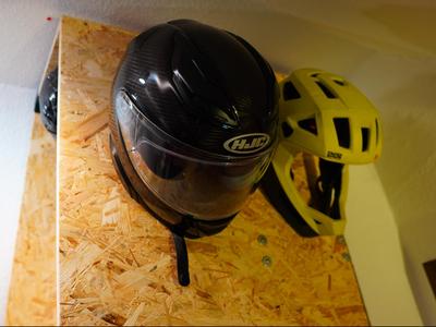 Helmet Hanger Mount