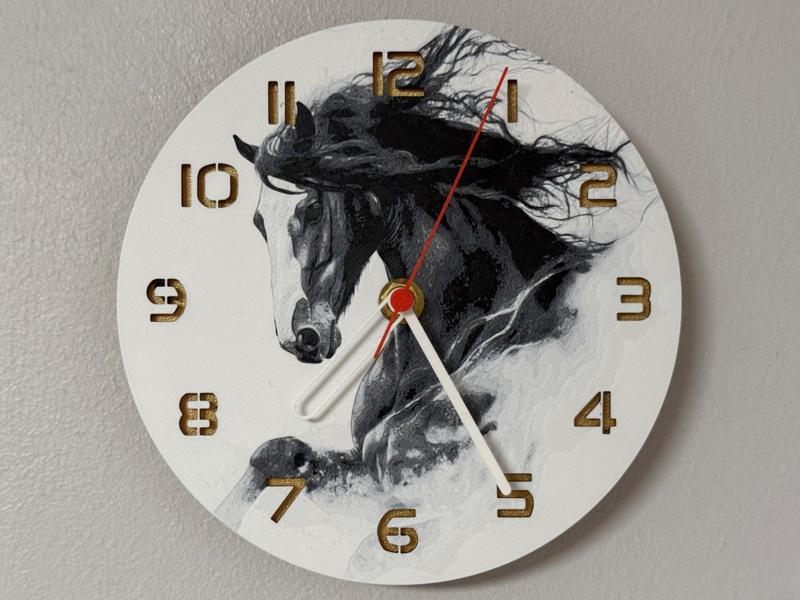 wall / desk clock running Horse