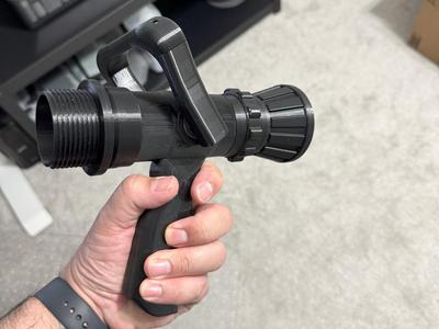 Fire Hose Gun with 2.5" Hose Adapter