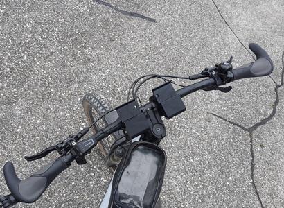 Smartphone Flipcase holder for bike
