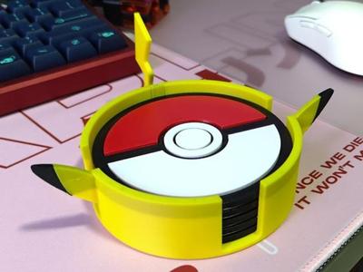 Pokeball Coasters Holder (175% Scale)