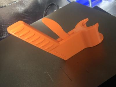 Customizable spray paint gun