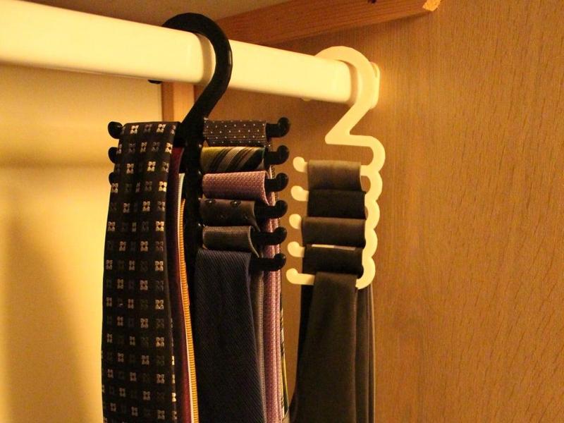 Tie Hanger