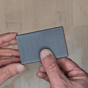 Small "magic" box with magnetic opening/closing