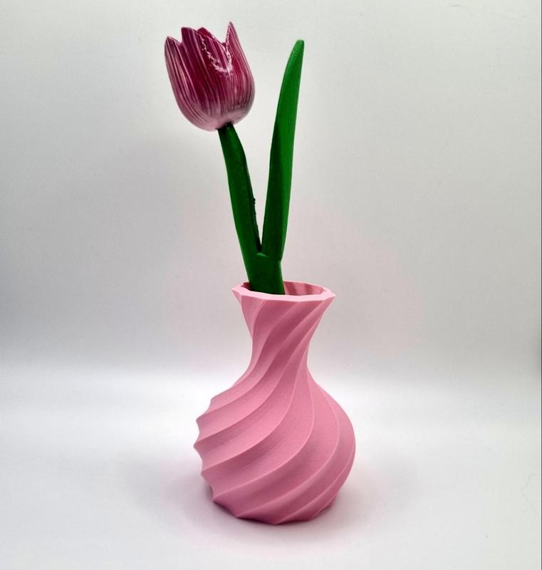 Amelia Vase