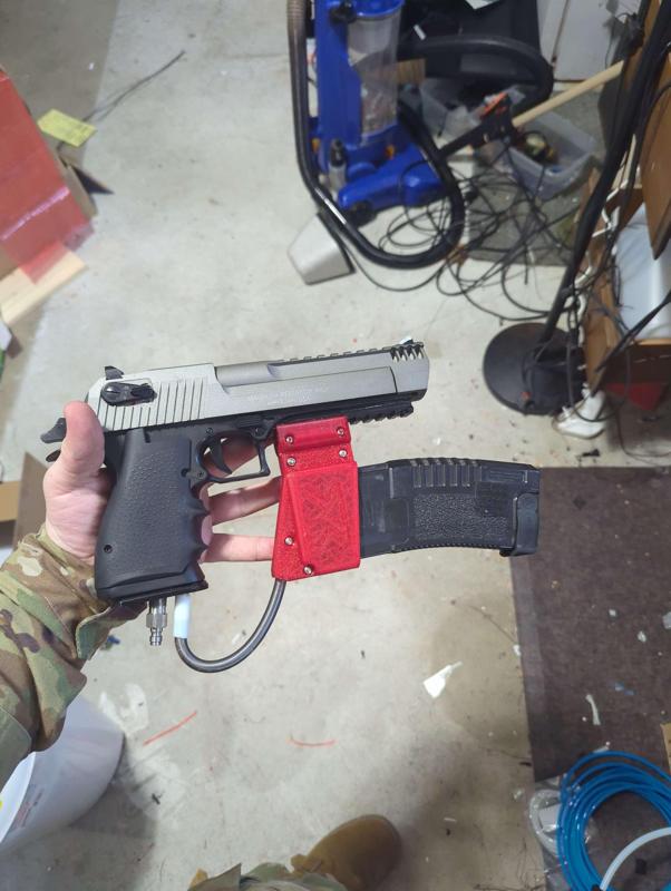 KWC DEAGLE M4 MAGAZINE ADAPTER