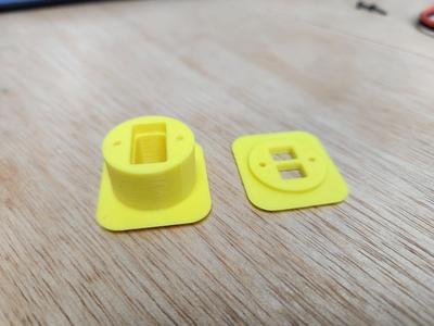 XT60H-M Panel Mount (remixed from https://www.printables.com/model/14169-xt60h-panel-mount)