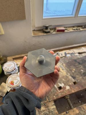 Hexagon ruller