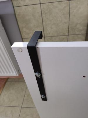 Child-Resistant Cabinet Handle Compact & Practical