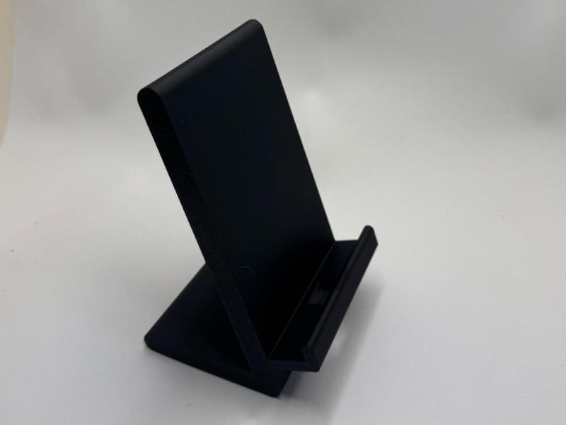 table smartphone holder