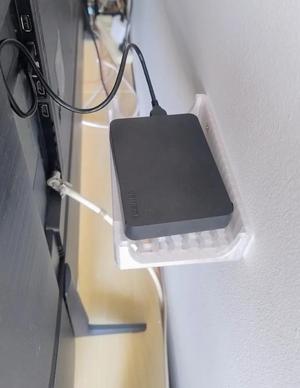 Wall mount for disk. Uchwyt ścienny na dysk.   