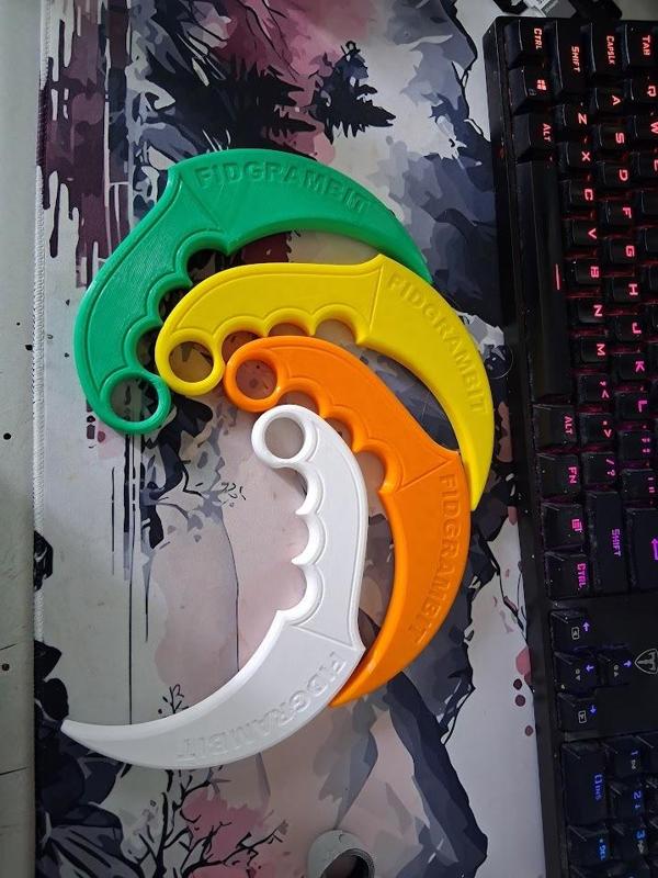 Fidgrambit