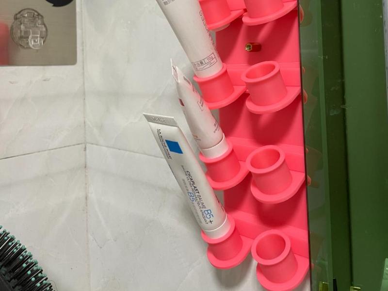 Cosmetics Storage Rack