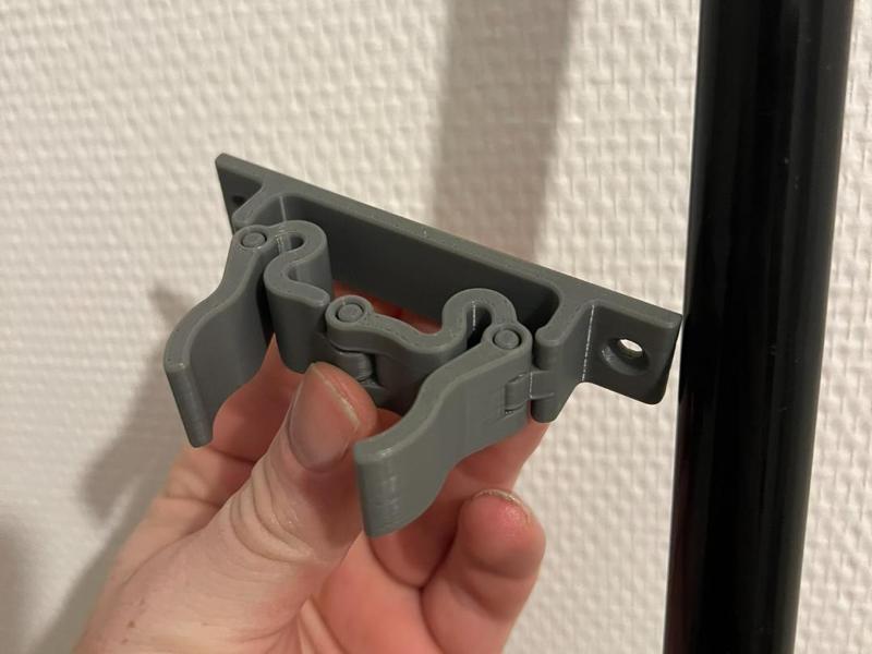 Broom mechanical clip print in place