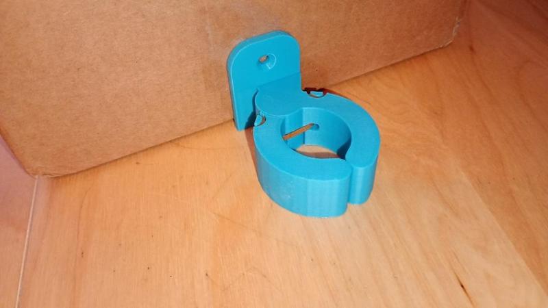 print in place clamping tool holder
