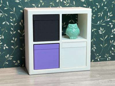 Dollhouse model, 2x2 Shelving unit, scale 1:8