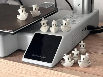 Little legendary Benchy