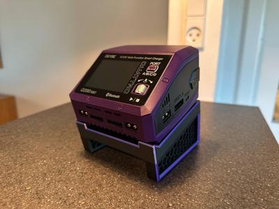 Skyrc charger stand