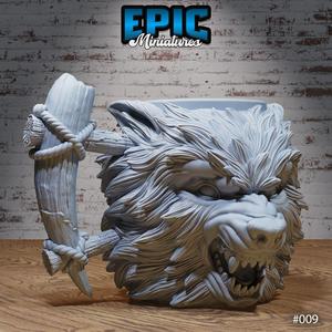 Werewolf Mug / Cup Monster Decoration / Collectible Monster / Fantasy Figure / Man Wolf Hybrid Pub Item / Magical Beast Statue / Tavern Equipment Encounter