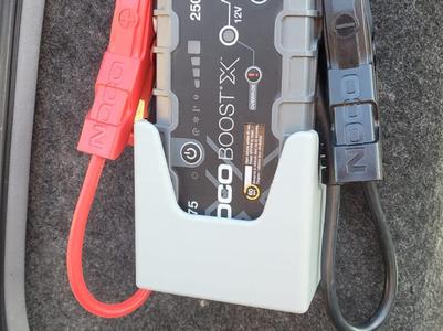 NOCO BOOST X GBX75 Wall mount