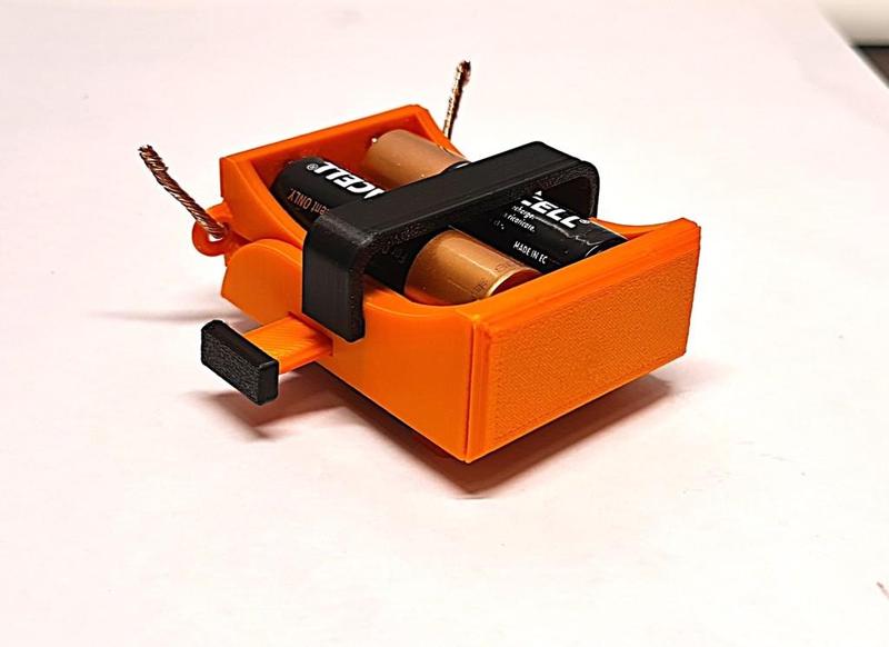 Battery holder with switch function (no solder)