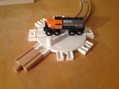 Wooden Train Turntable - 150mm table - Brio/Thomas