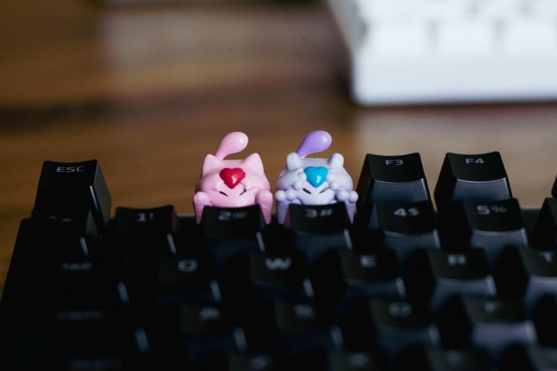 Mew And Mewtwo of love Keycaps - Mechanical Keyboard